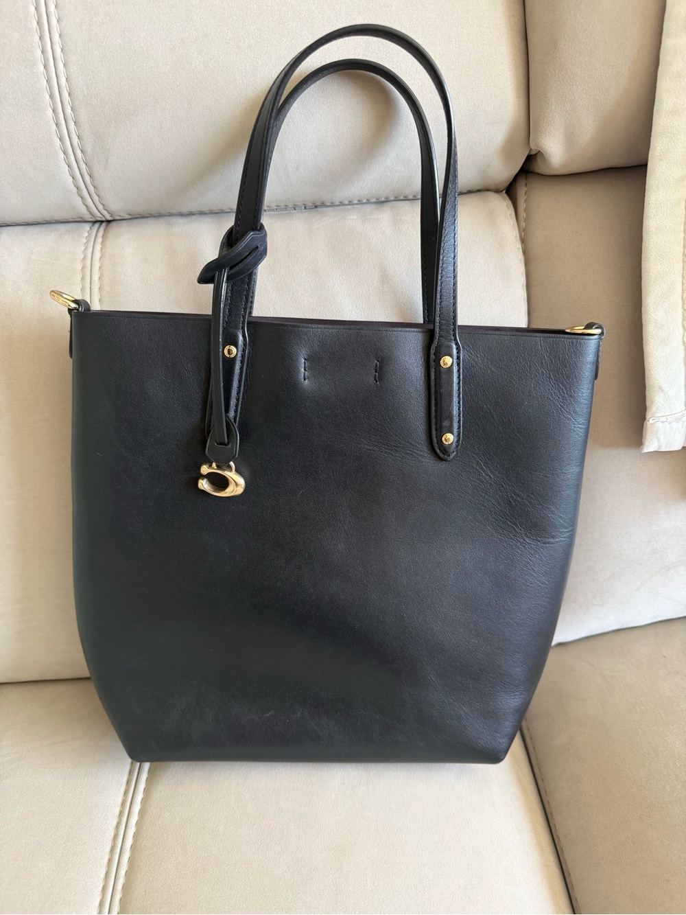 COACH Central Shopper Tote Black/Gold